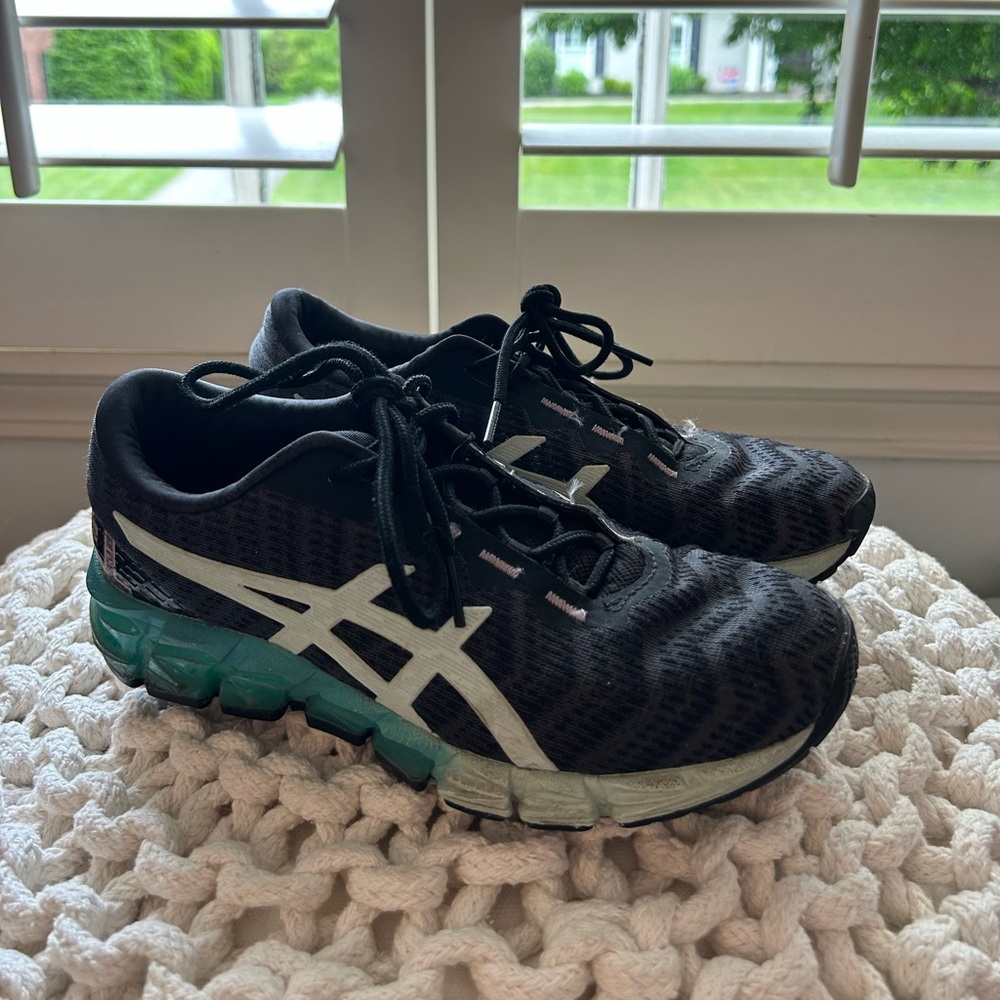 ASICS running shoes gently used